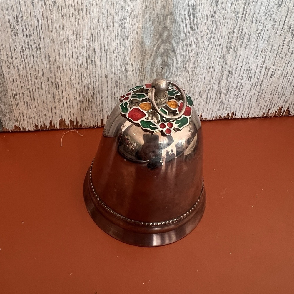 1973 WALLACE SILVERSMITHS Silverplate Christmas Bell Christmas Enamel Wreath Top